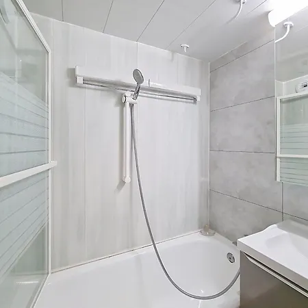 4 Pers. Balcon Sud, Proche Pistes - Fr-1-832-9 Apartment